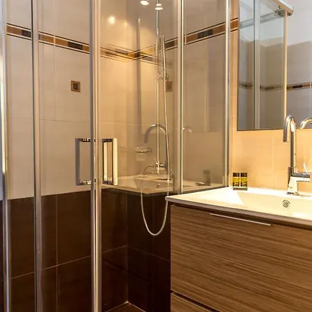 Sigal Apartment
